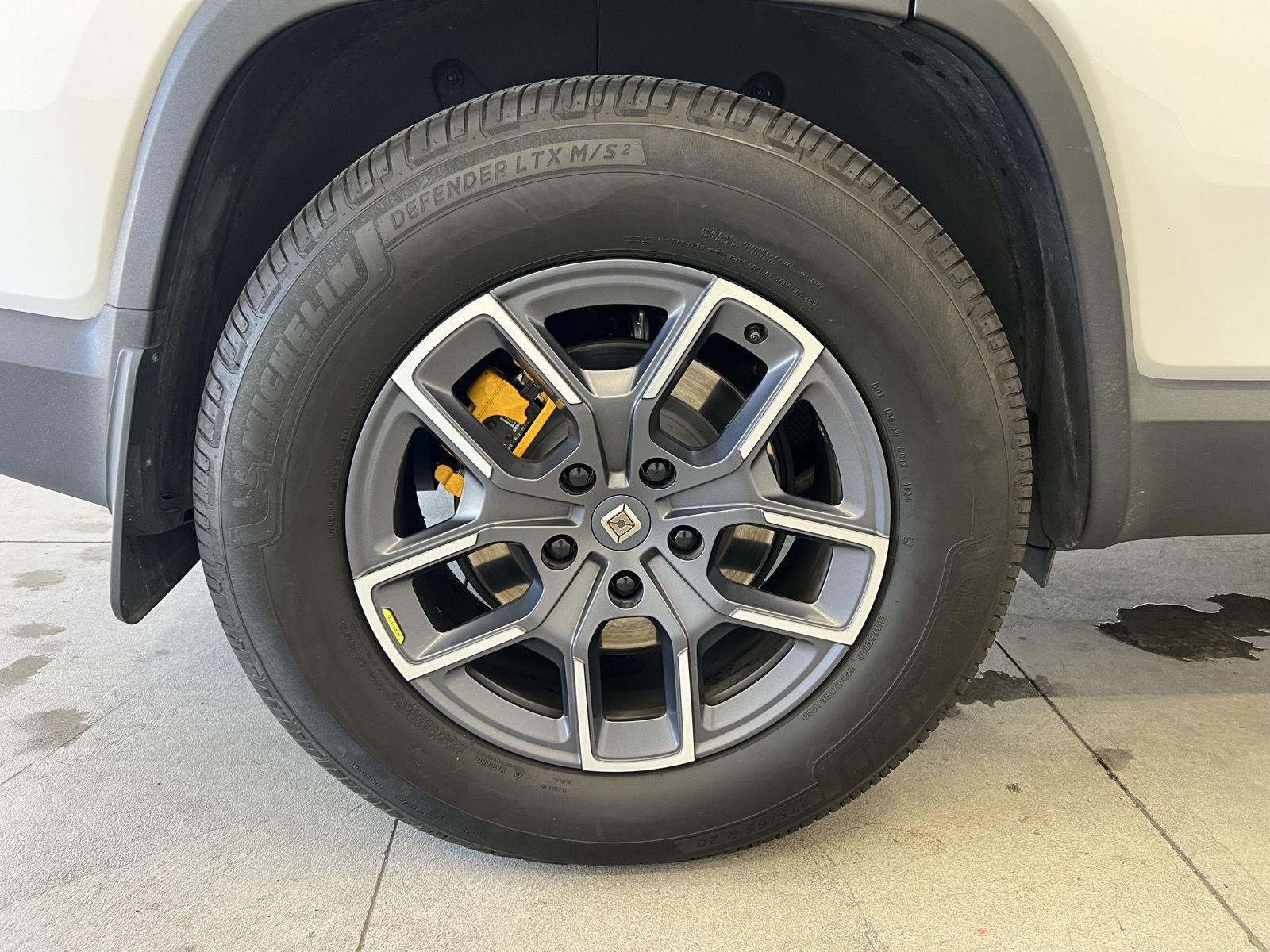 2023 Rivian R1S Adventure - Photo 9