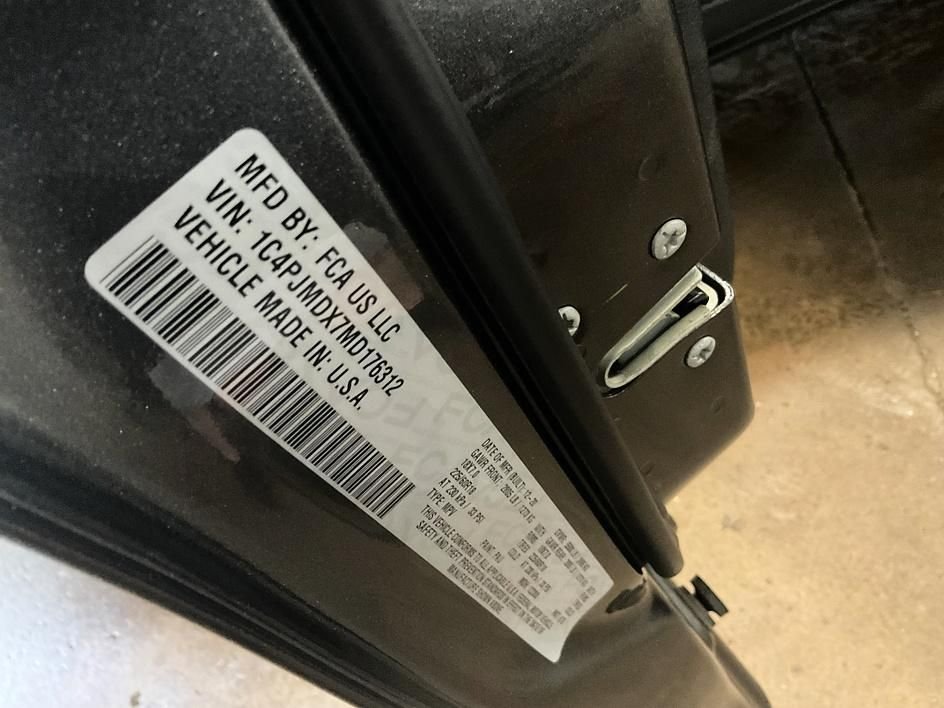 Used 2021 Gray Jeep Limited image 32