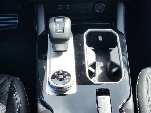 2025 Mitsubishi Outlander SEL - Photo 10