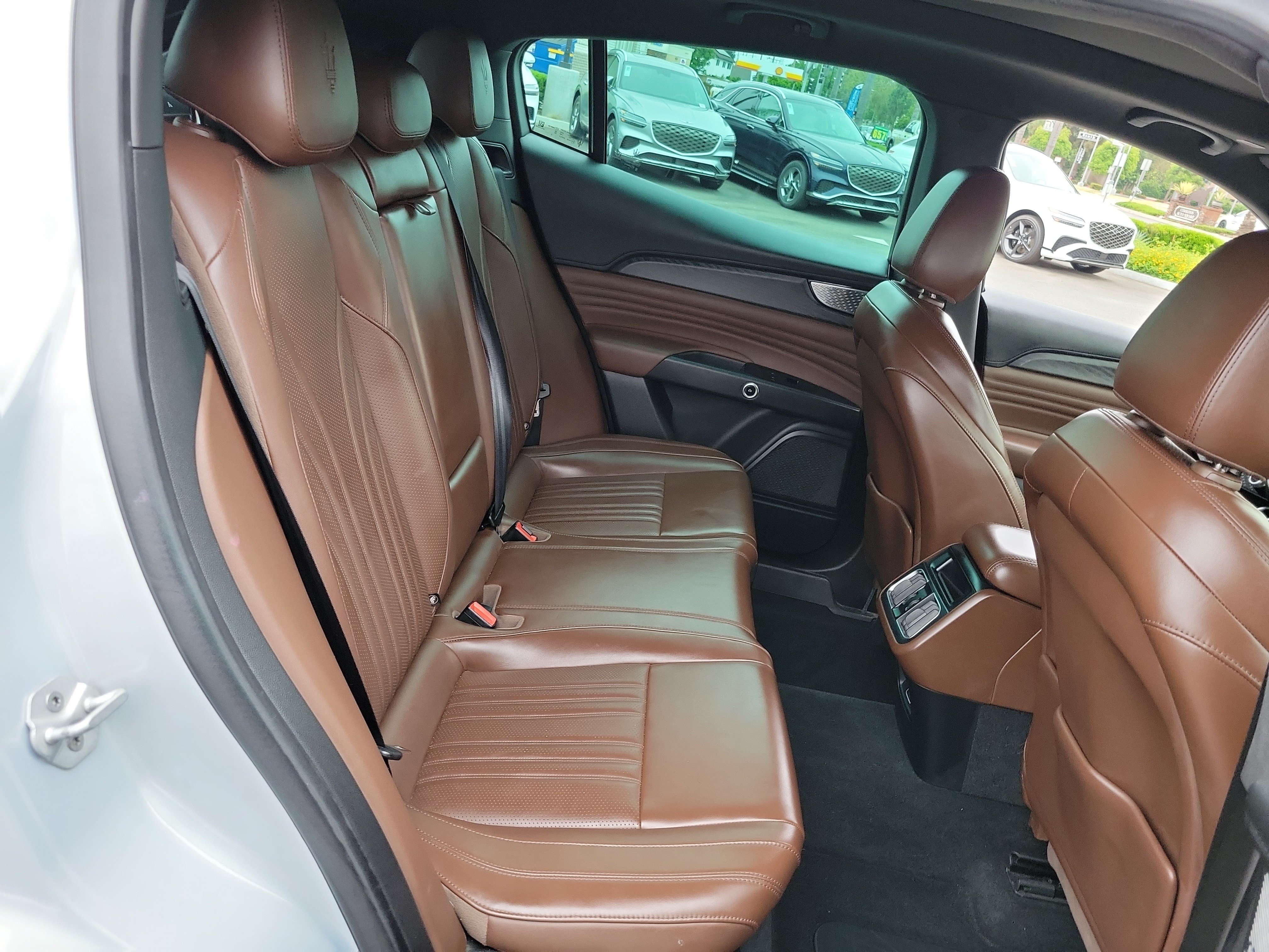 Used 2023 Bianco Astro Metallic Maserati GT image 33