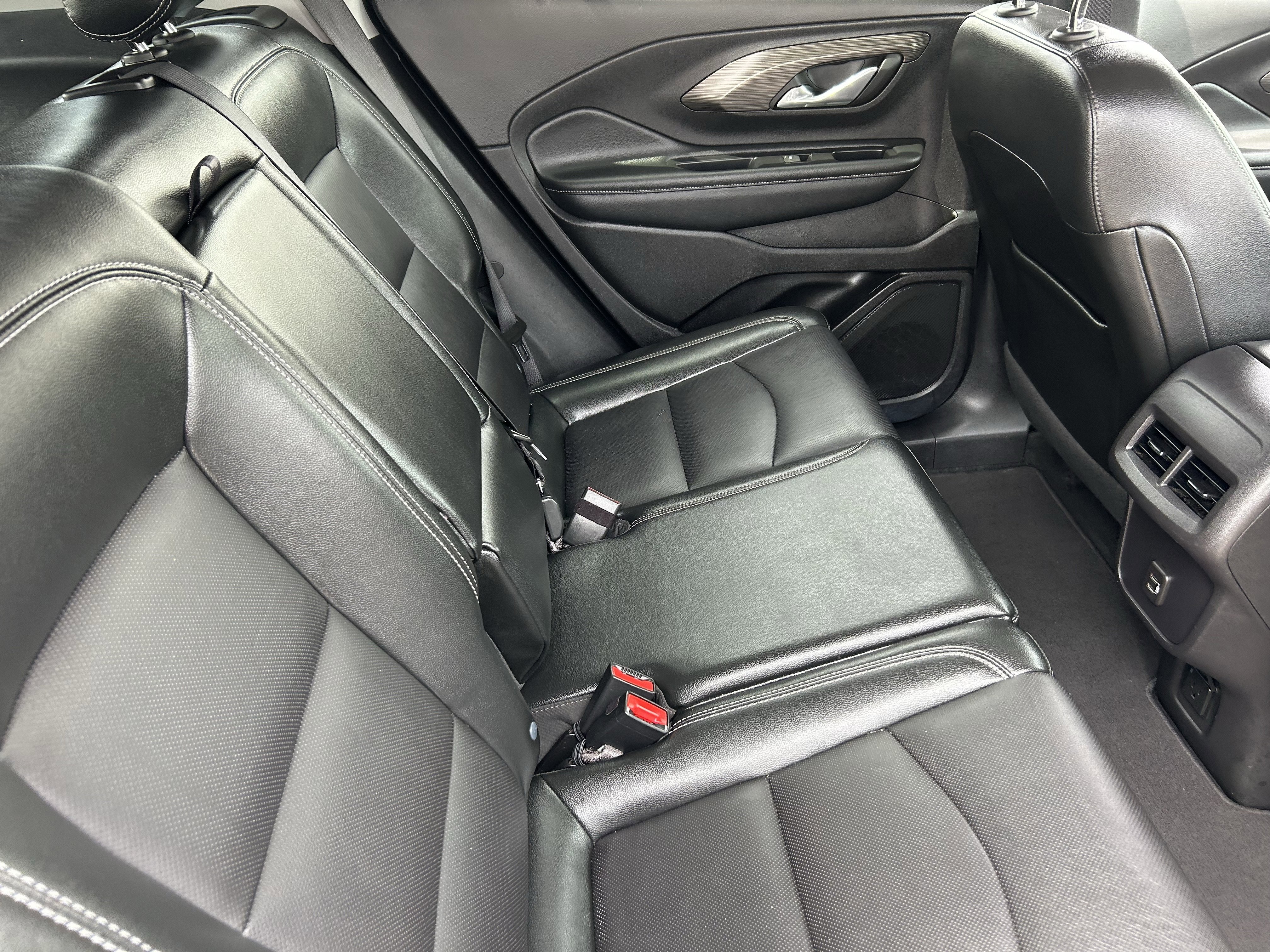 Used 2024 Summit White GMC SLT image 14