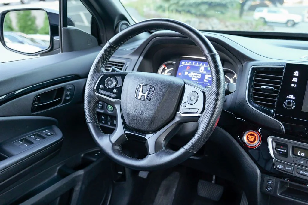 Used 2023 Black Honda Elite image 41