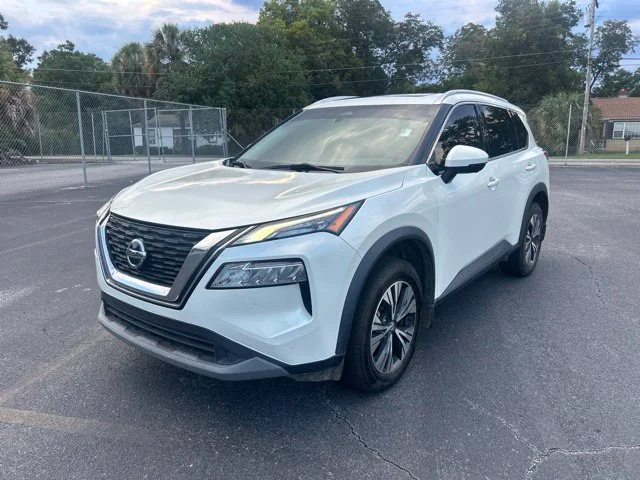 Used 2021 White Nissan SV image 1