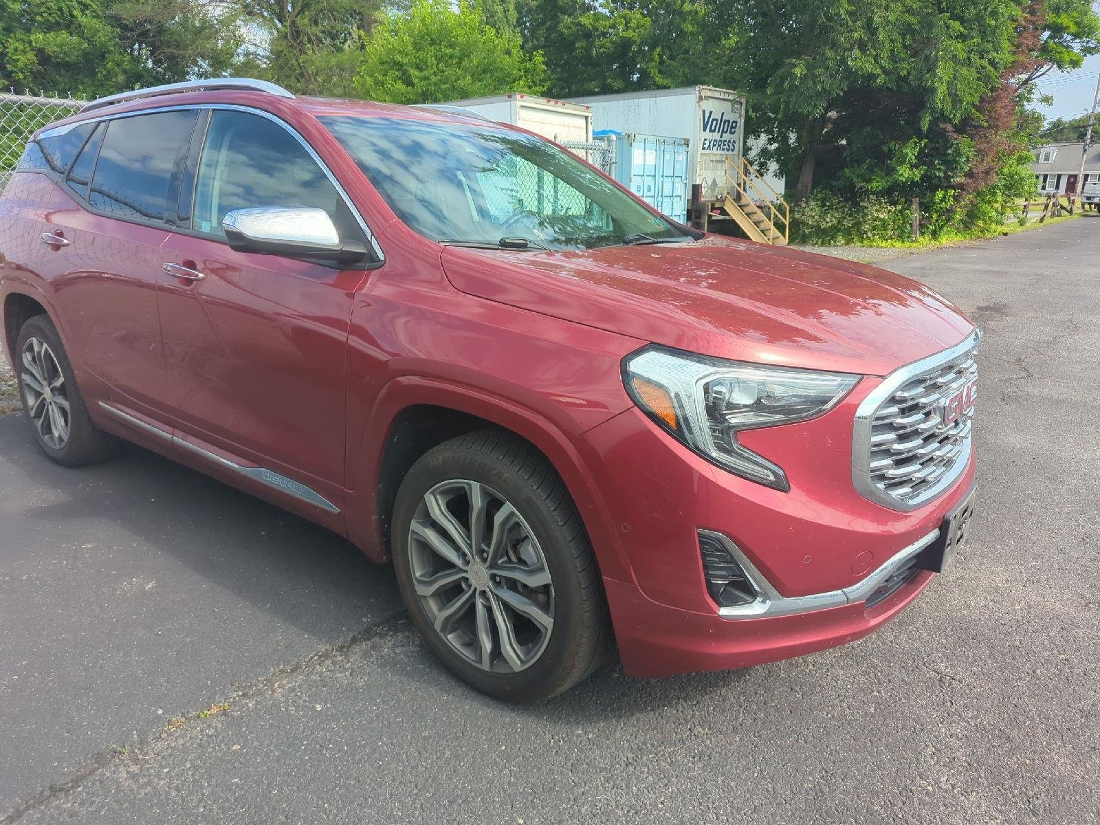 Used 2019 Red Quartz Tintcoat GMC Denali image 6