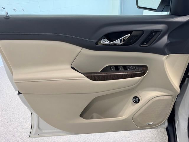 Used 2023 White Frost Tricoat GMC Denali image 23