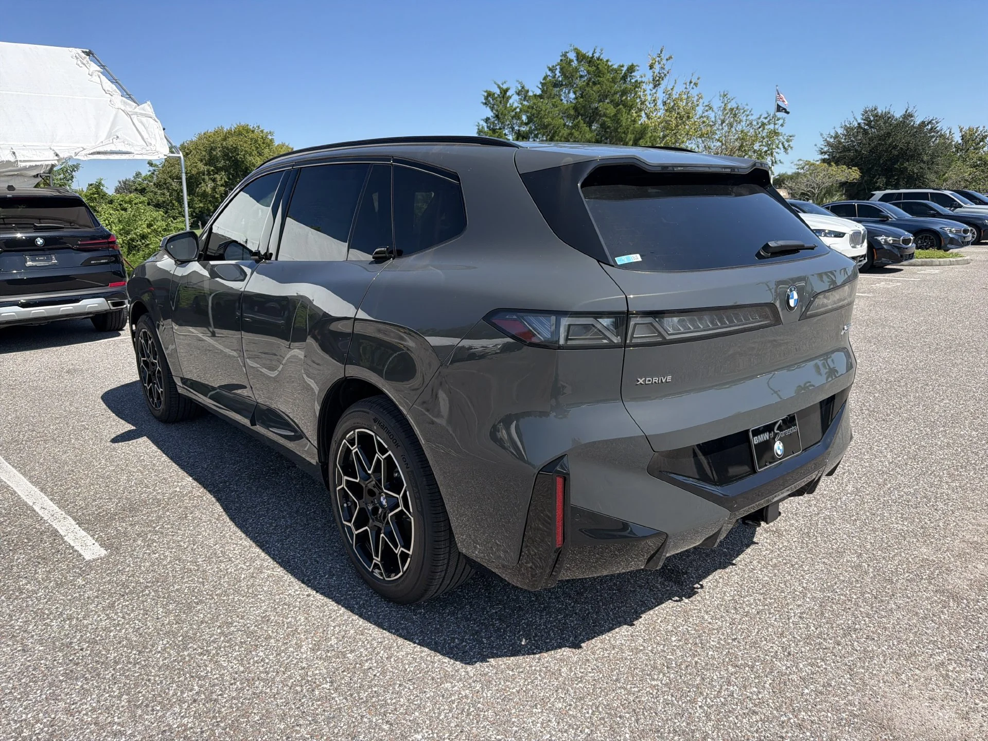 New 2027 Dravit Grey Metallic BMW  image 5