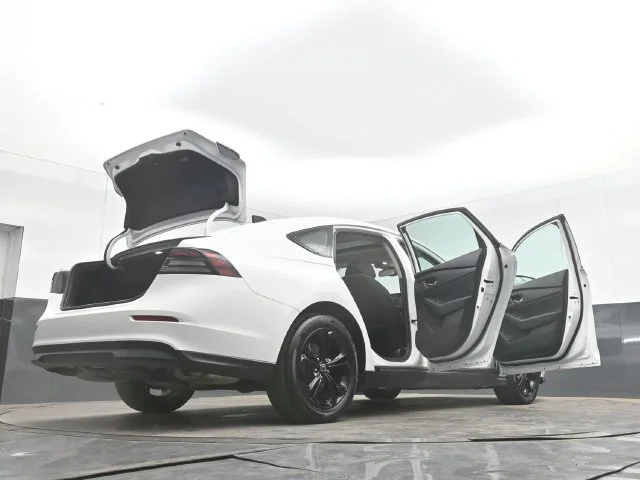 2025 Honda Accord SE - Photo 107
