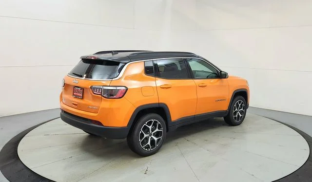 New 2026 Joose Exterior Paint Jeep Limited image 10
