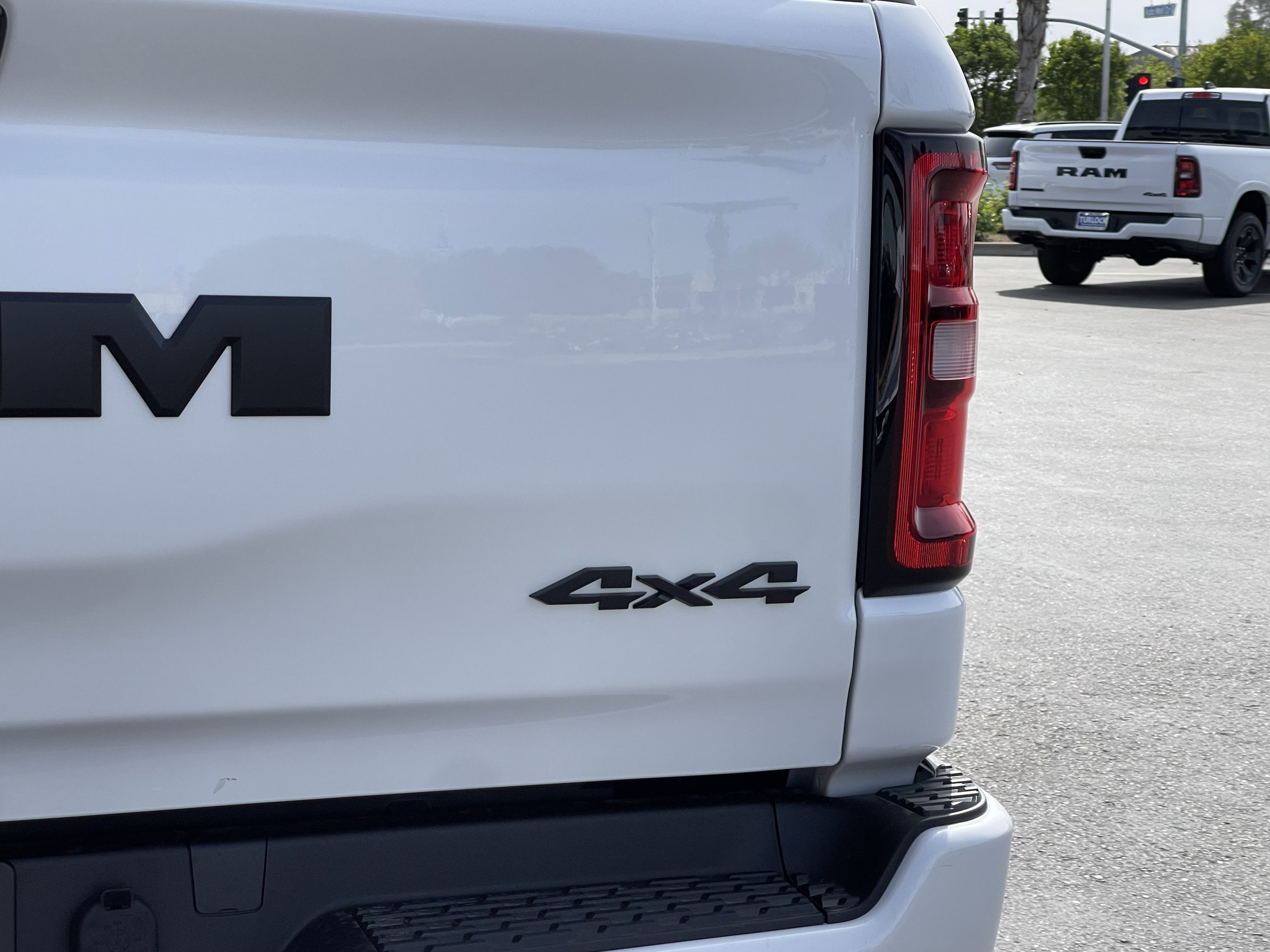 New 2026 Ivory White Tri-Coat Pearl-Coat Exterior Paint RAM Laramie image 15