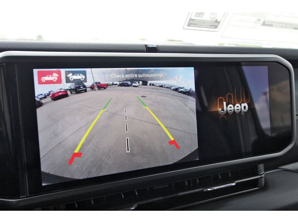 2025 Jeep Wrangler 4-Door Sahara - Photo 16