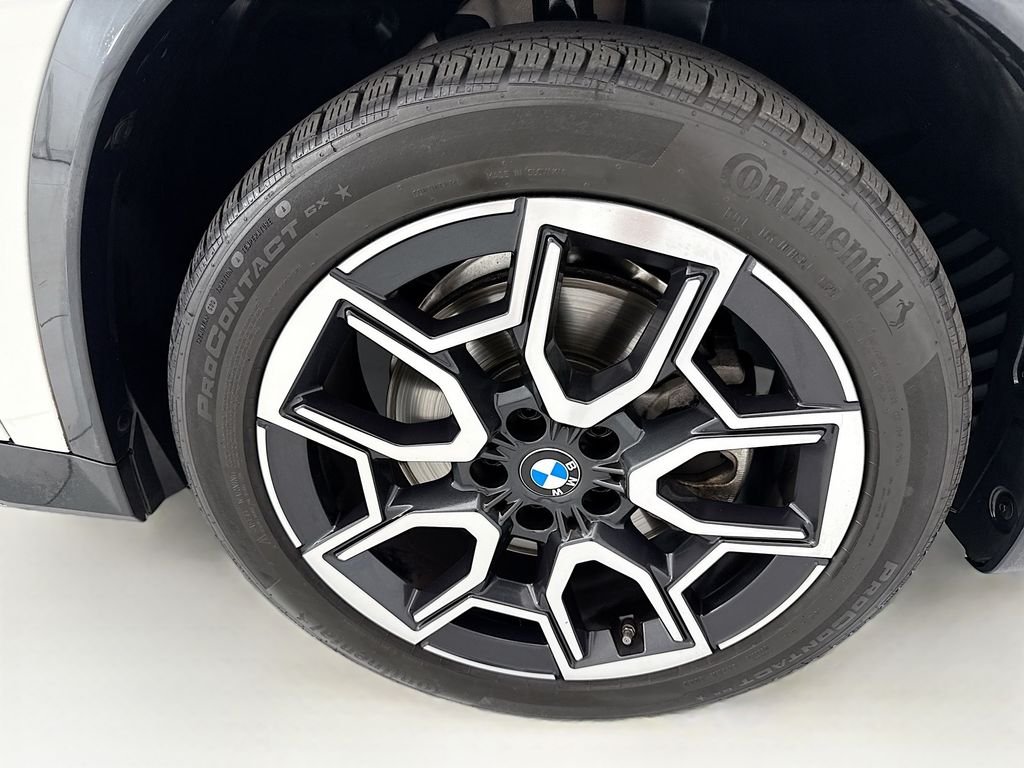 Certified Used 2025 Alpine White BMW xDrive28i image 31