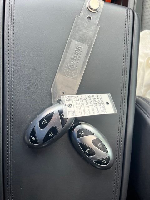 Used 2024 Gray Hyundai Calligraphy image 14