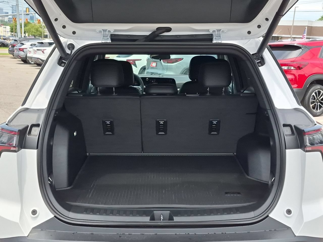 2027 Chevrolet Equinox LT - Photo 26