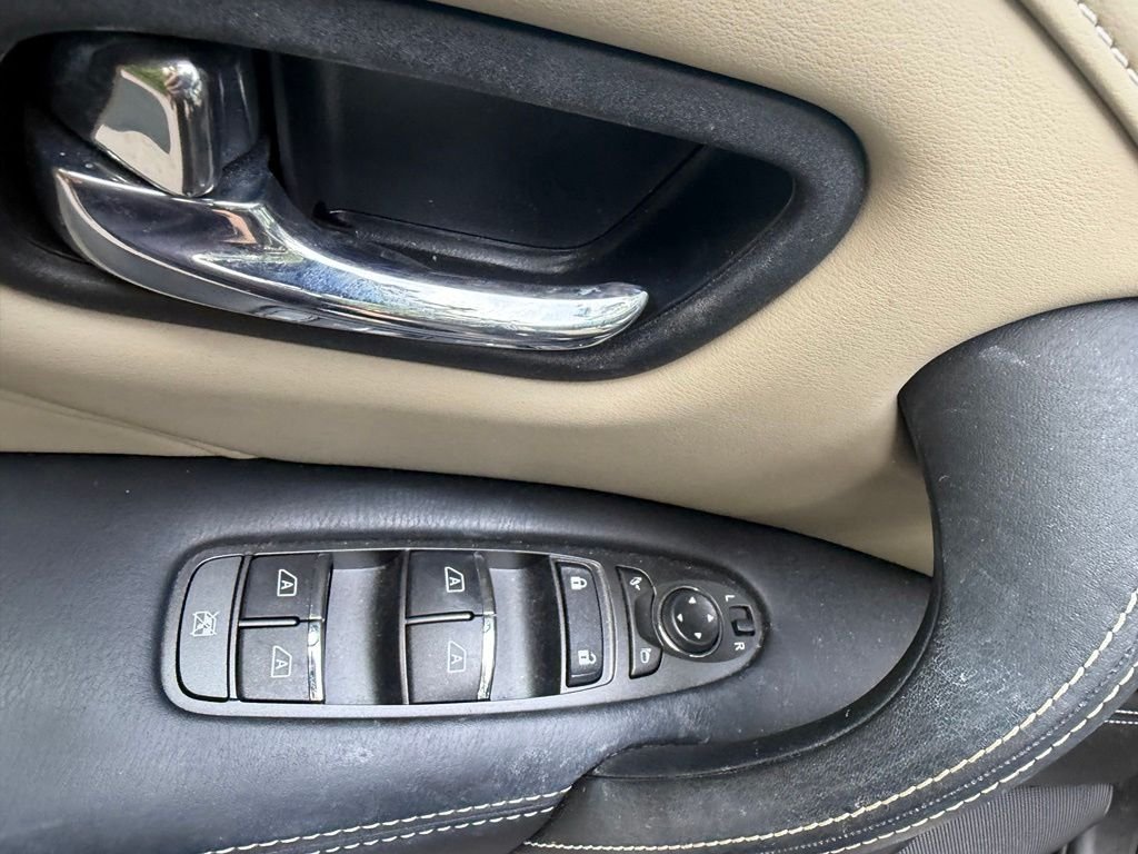 Used 2023 Anthracite Gray INFINITI Premium Select image 11