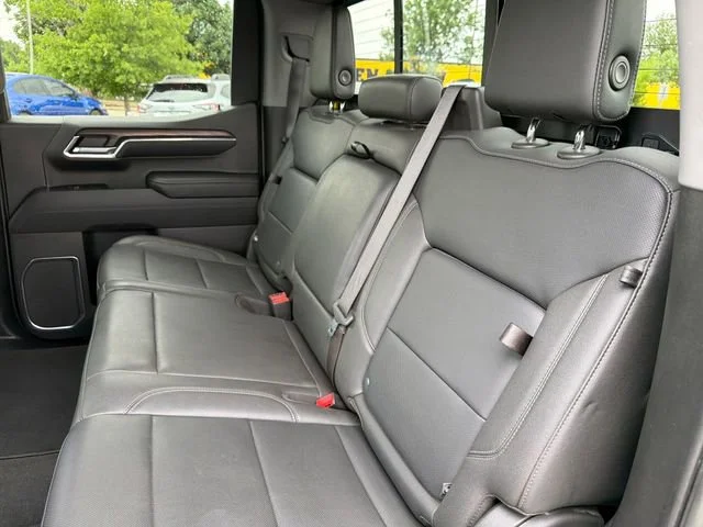 Used 2022 Onyx Black GMC SLT image 22