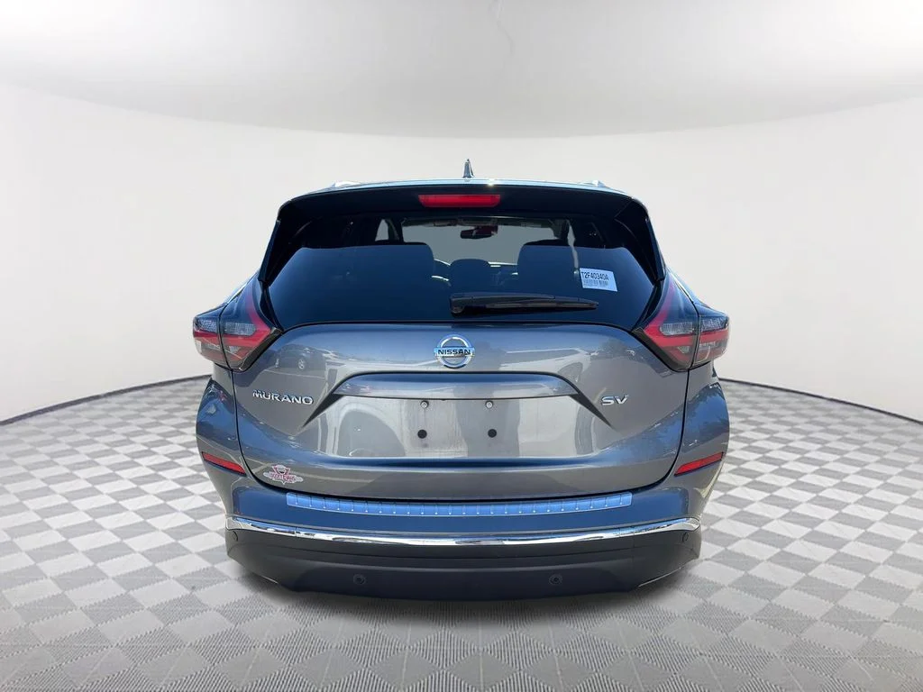 Used 2022 Gray Nissan SV image 6