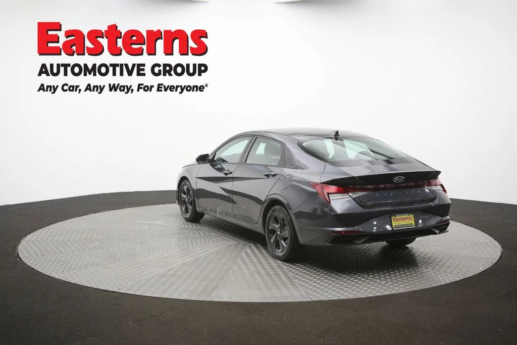 Used 2021 Gray Hyundai SEL image 64