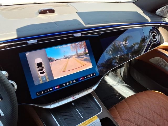 New 2027 White Mercedes-Benz S 580 image 6