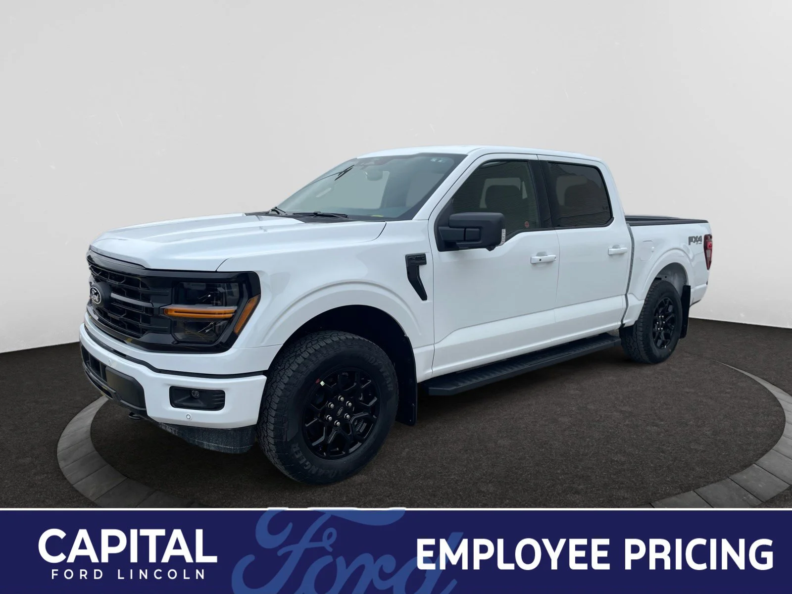 New 2026 Oxford White Ford XLT image 1
