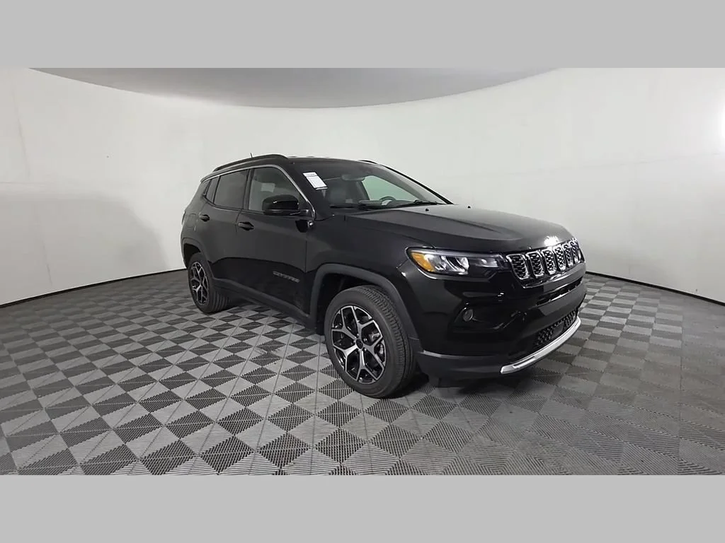 New 2026 Diamond Black Crystal Pearlcoat Jeep Limited image 46