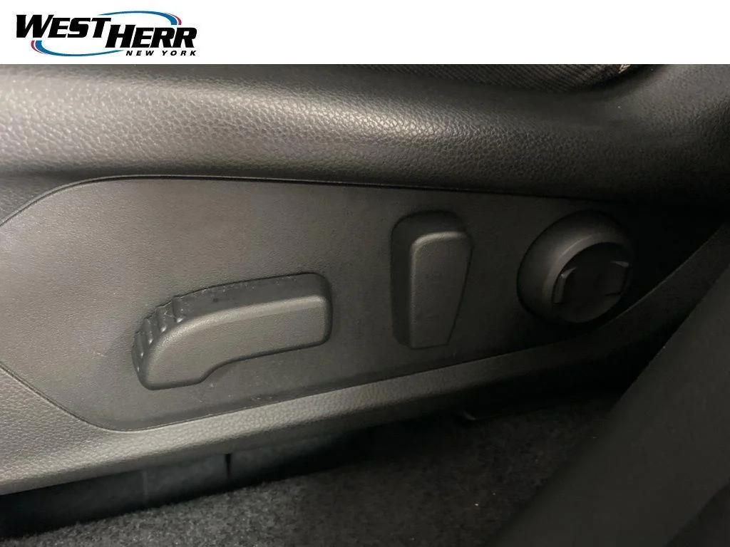 Used 2025 Magnetite Gray Metallic Subaru Premium image 15