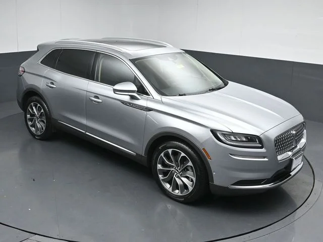 Used 2023 Silver Lincoln Reserve image 46