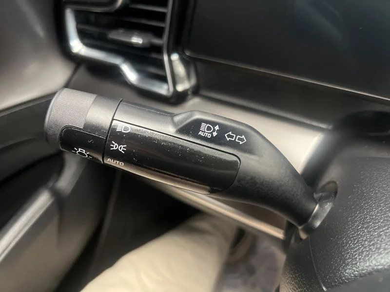 Used 2025 Silver Kia EX image 20