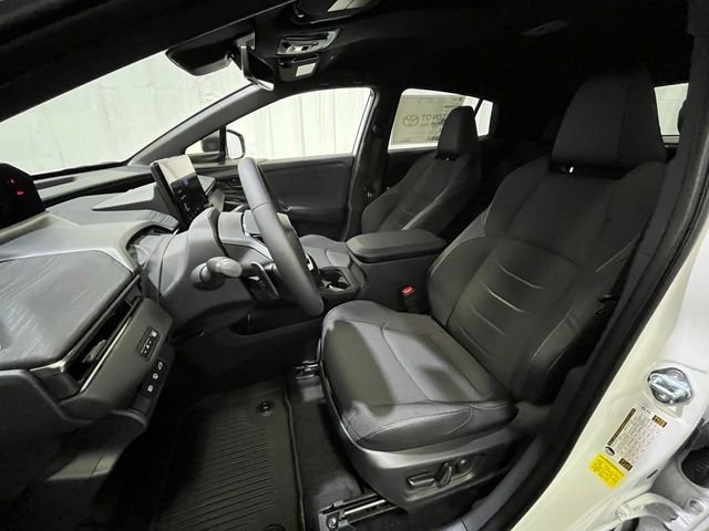 New 2026 Wind Chill Pearl <sup>1</sup> Toyota  SE image 9