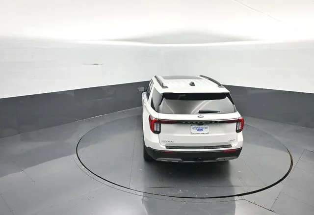 New 2026 Star White Metallic Tri-Coat Ford Active image 27