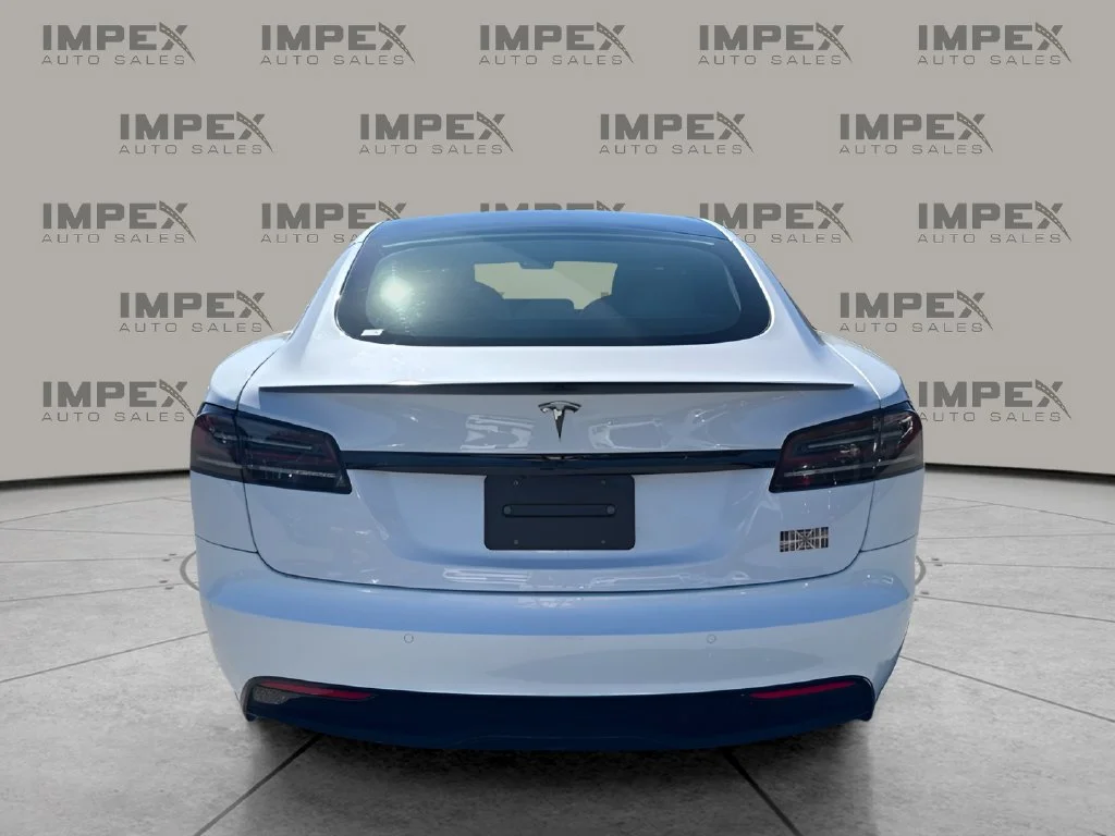 Used 2023 White Tesla Plaid image 4