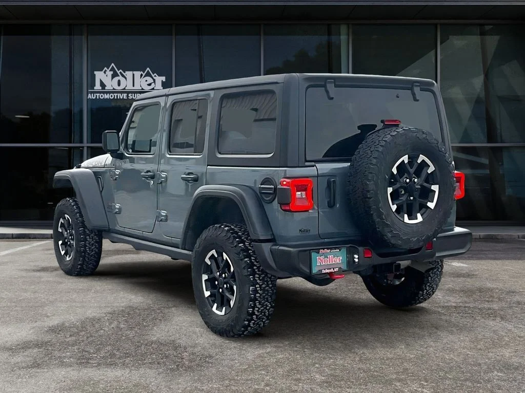 2025 Jeep Wrangler 4-Door Rubicon - Photo 13