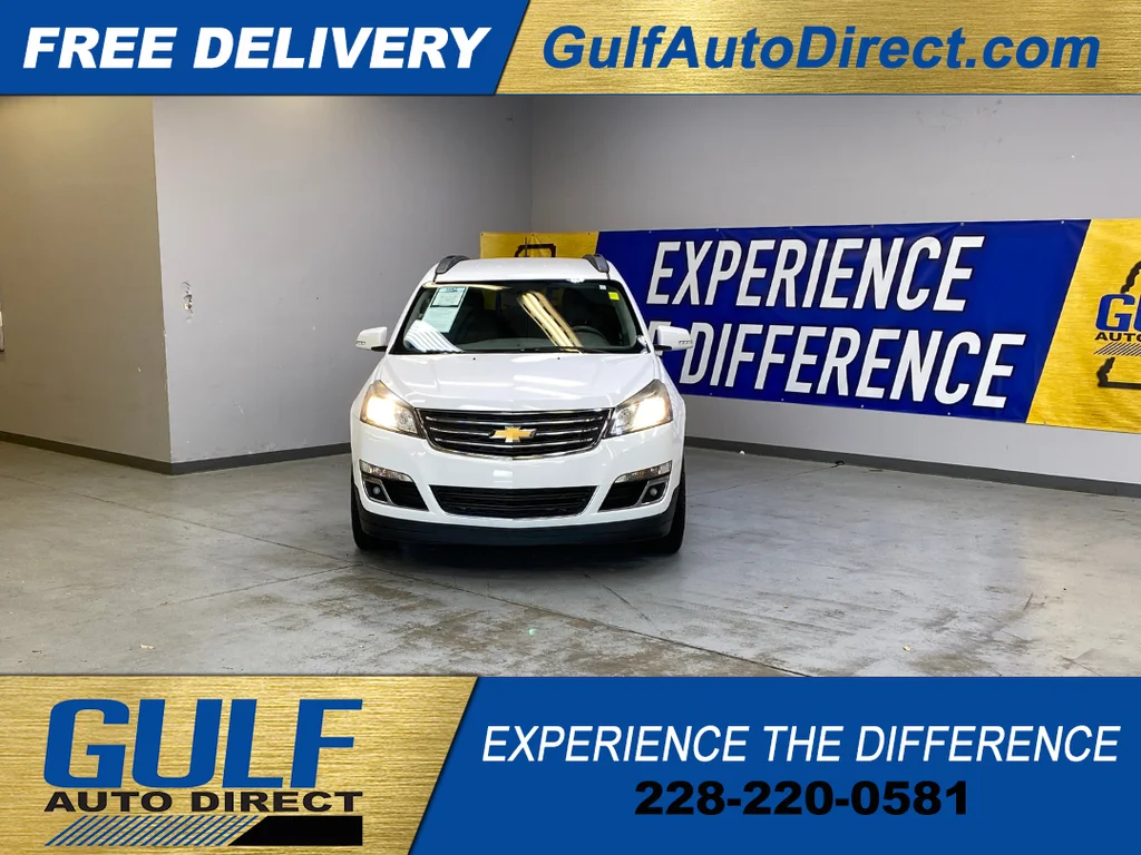 Used 2017 White Chevrolet LT image 3