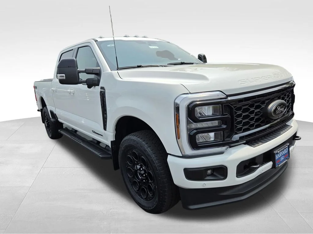 New 2026 Star White Metallic Tri-Coat Ford F-350® Lariat® image 1