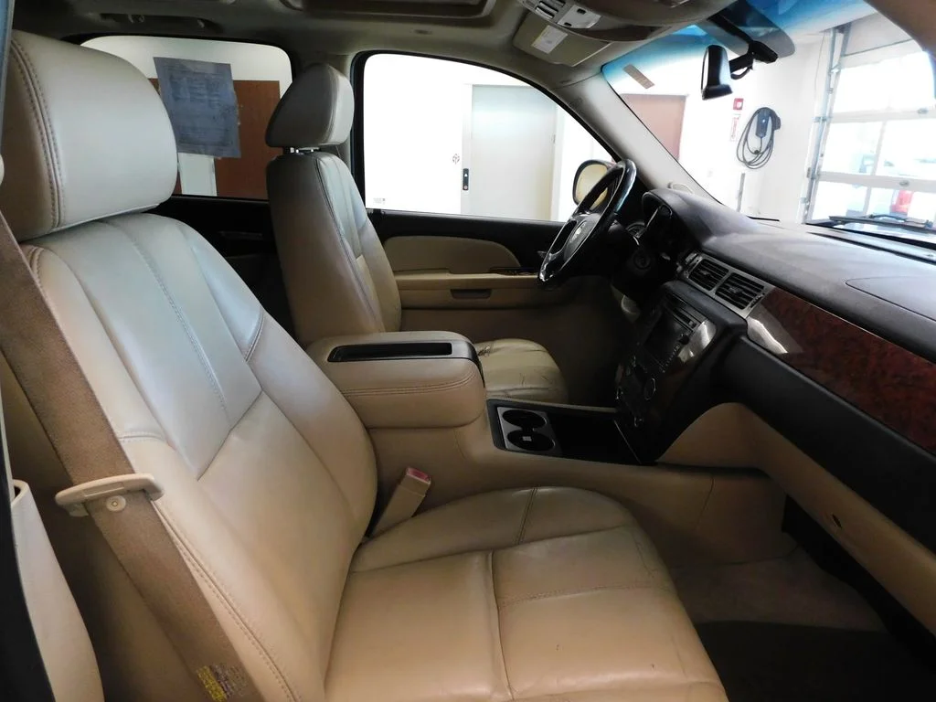 Used 2007 Sport Red Metallic Chevrolet LTZ image 41