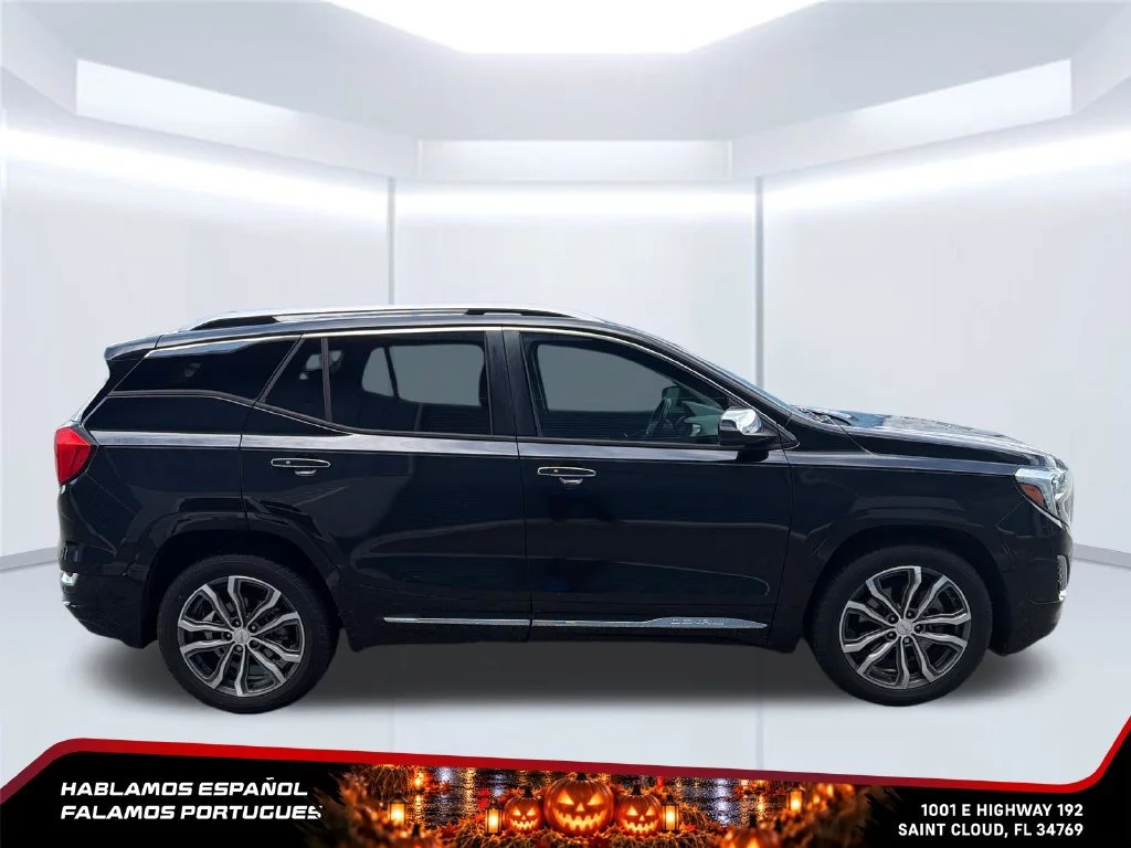 Used 2018 EBONY TWILIGHT METALLIC GMC Denali image 6