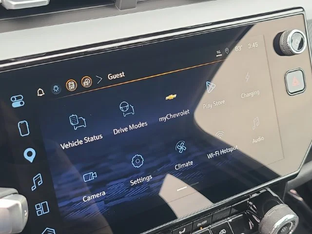 New 2027 Mosaic Black Metallic Chevrolet LT image 28