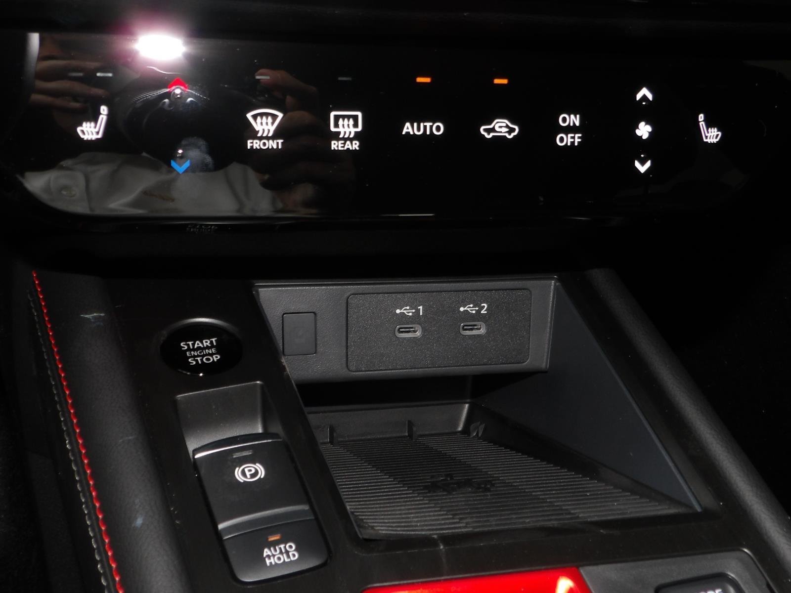 New 2026 Gun Metallic / Scarlet Ember Tintcoat Two-tone Nissan SR image 24
