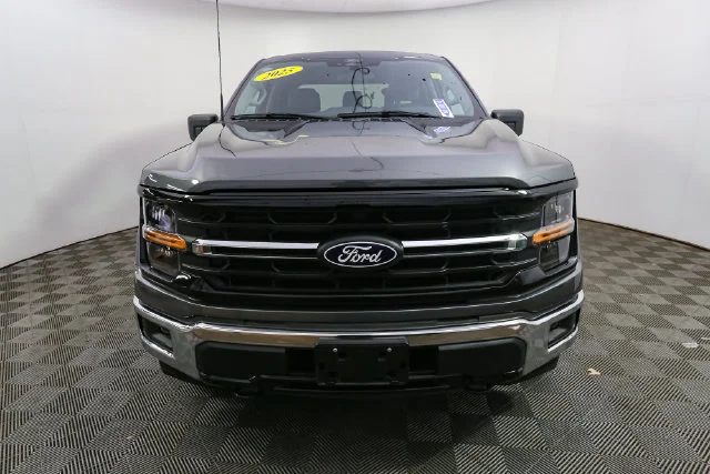 Used 2025 Gray Ford XLT image 4