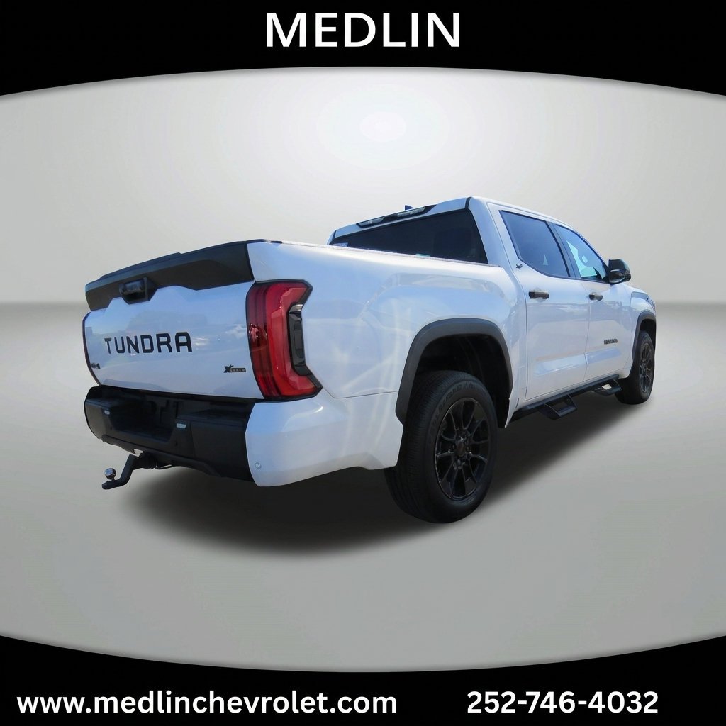 Used 2023  Toyota SR5 image 7