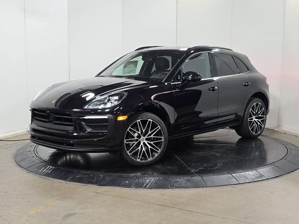 2025 Porsche Macan's photo