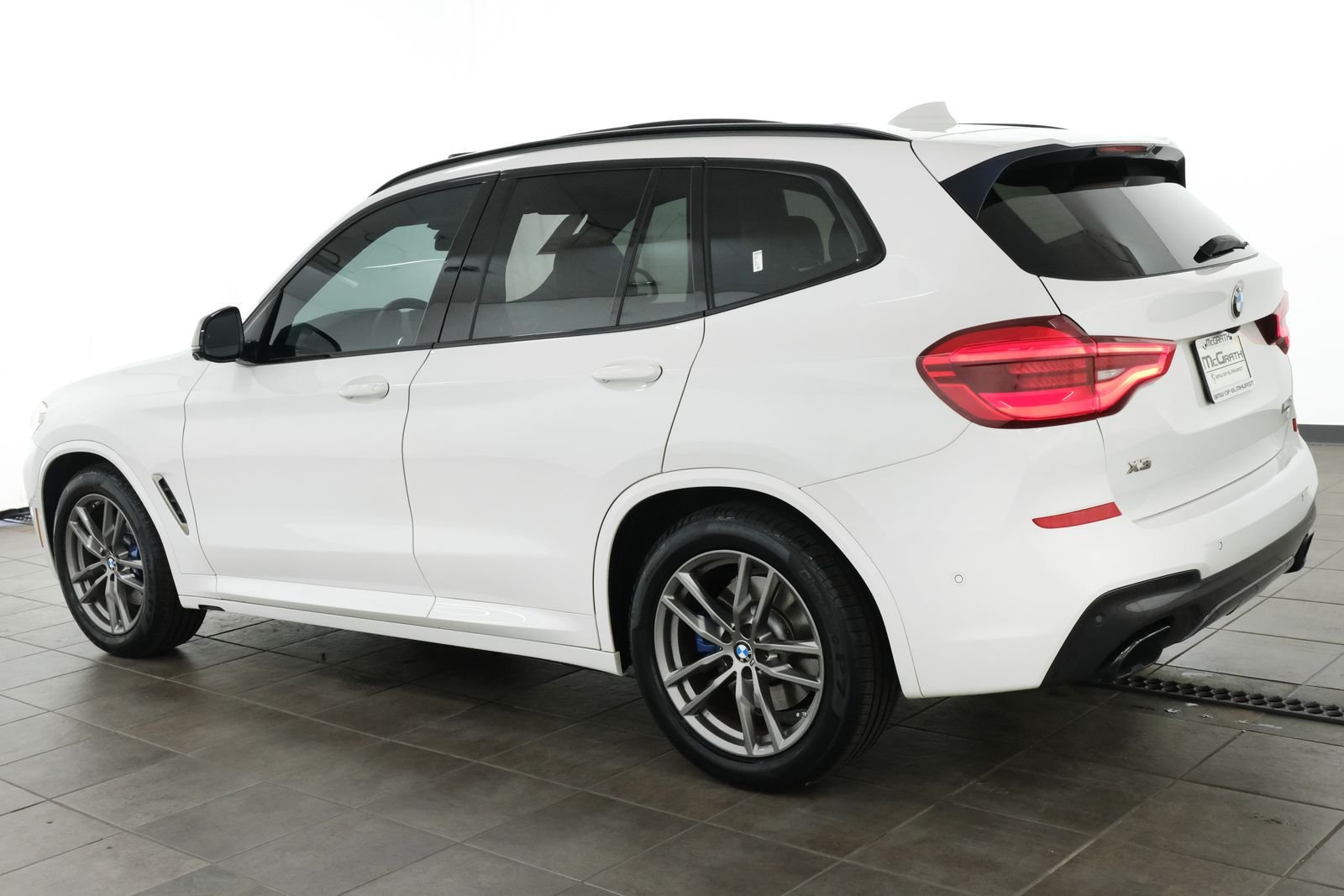 Used 2019 Alpine White BMW M40i image 3