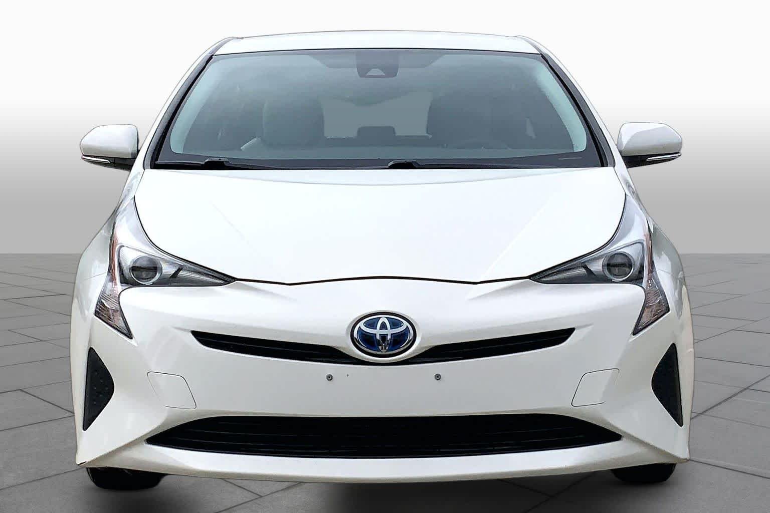 Pre-Owned 2017 Toyota Prius One