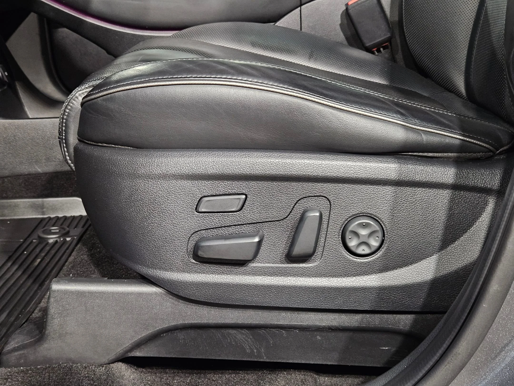 Used 2022 Steel Graphite Hyundai Calligraphy image 24