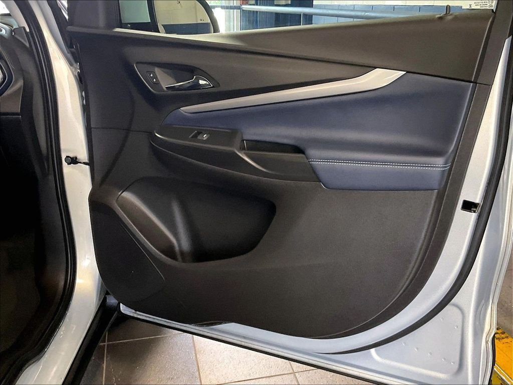 Used 2023 Silver Chevrolet Premier image 12