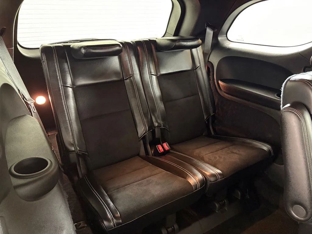 Used 2015 Black Dodge SXT image 39