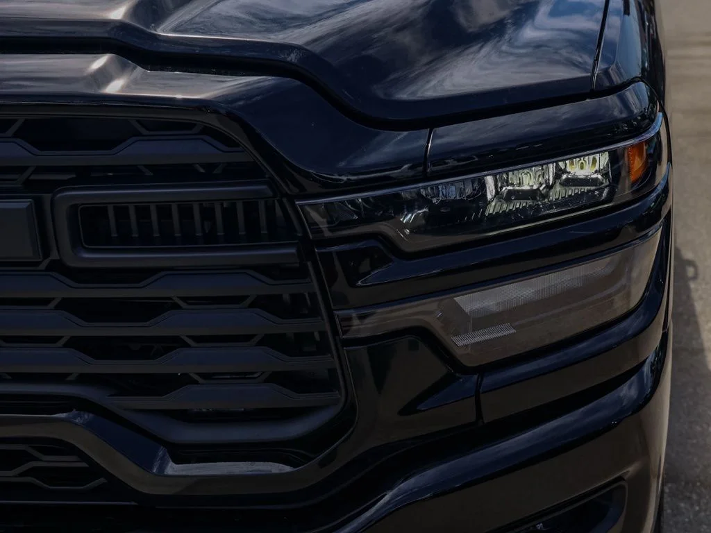 New 2026 Diamond Black Crystal Pearlcoat RAM  image 10