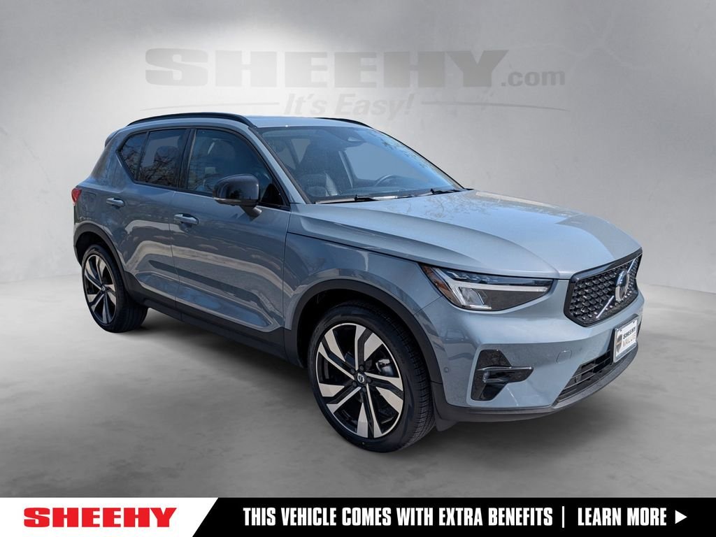 2023 Volvo XC40