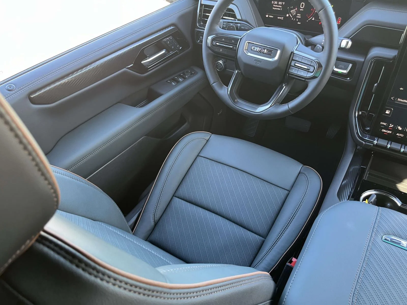 2026 GMC Yukon AT4 - Photo 20