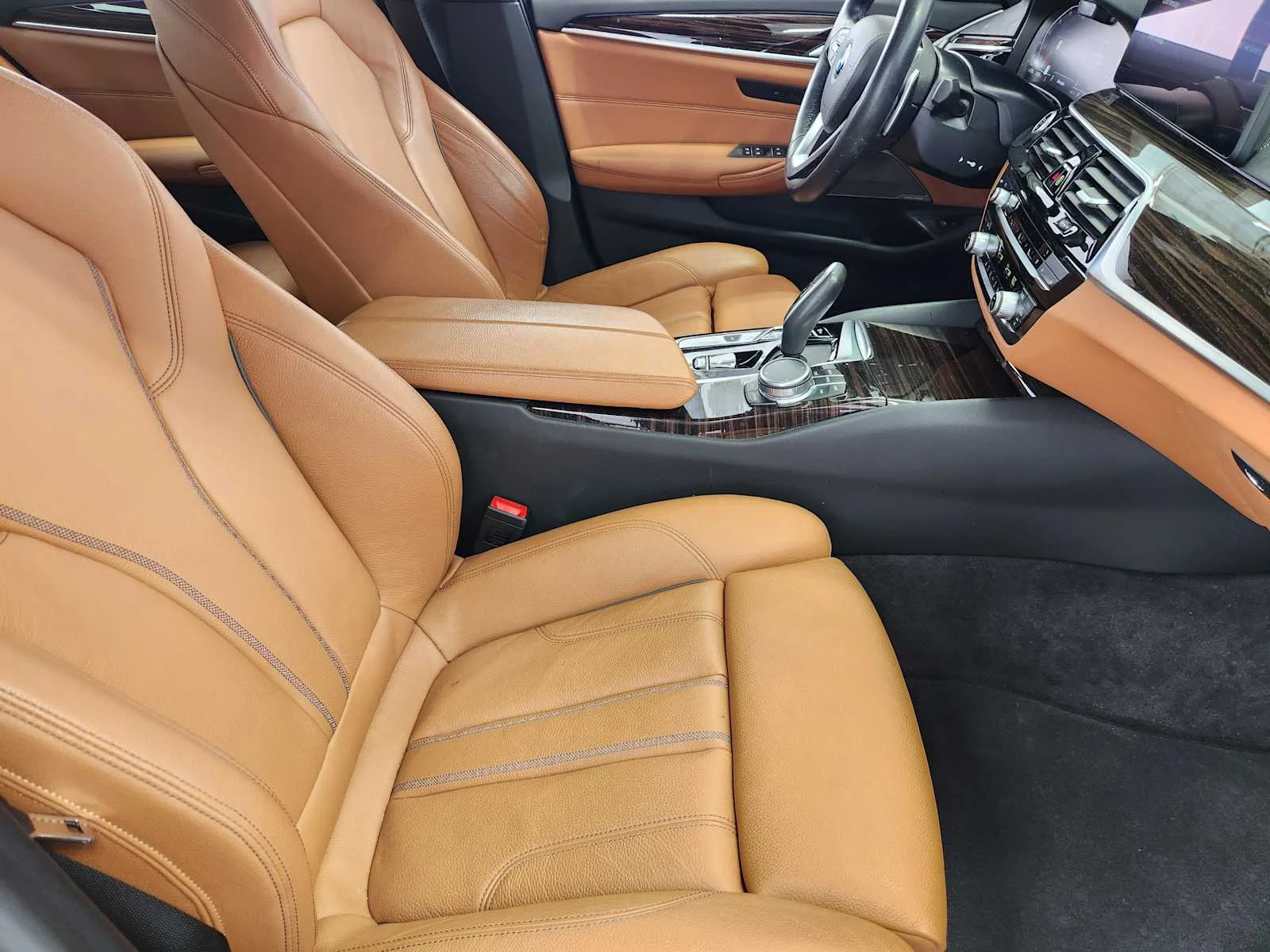 Used 2021 Jet Black BMW 540i xDrive image 9