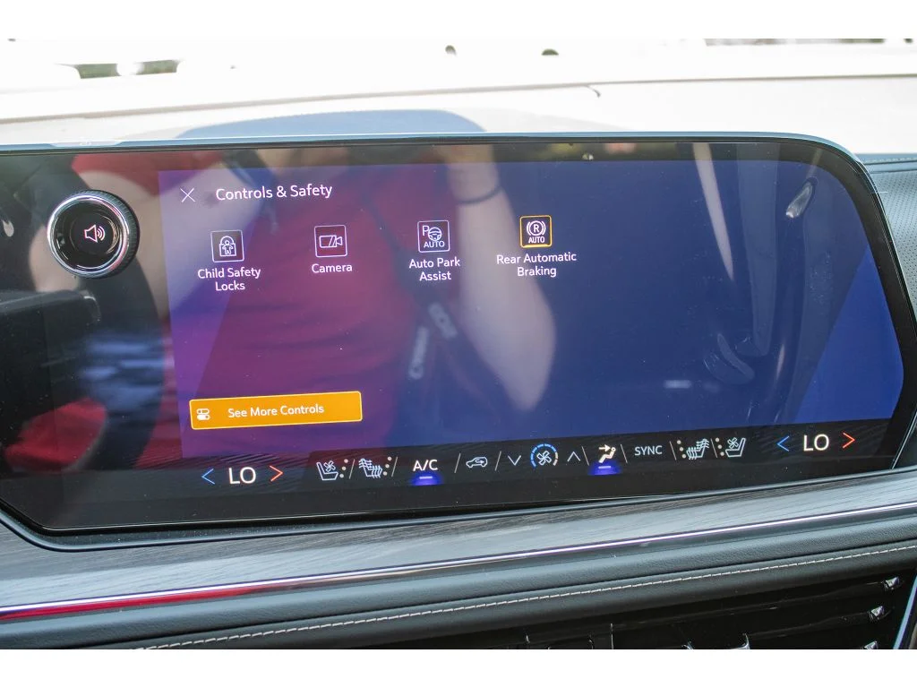 2026 Chevrolet Suburban Premier - Photo 50